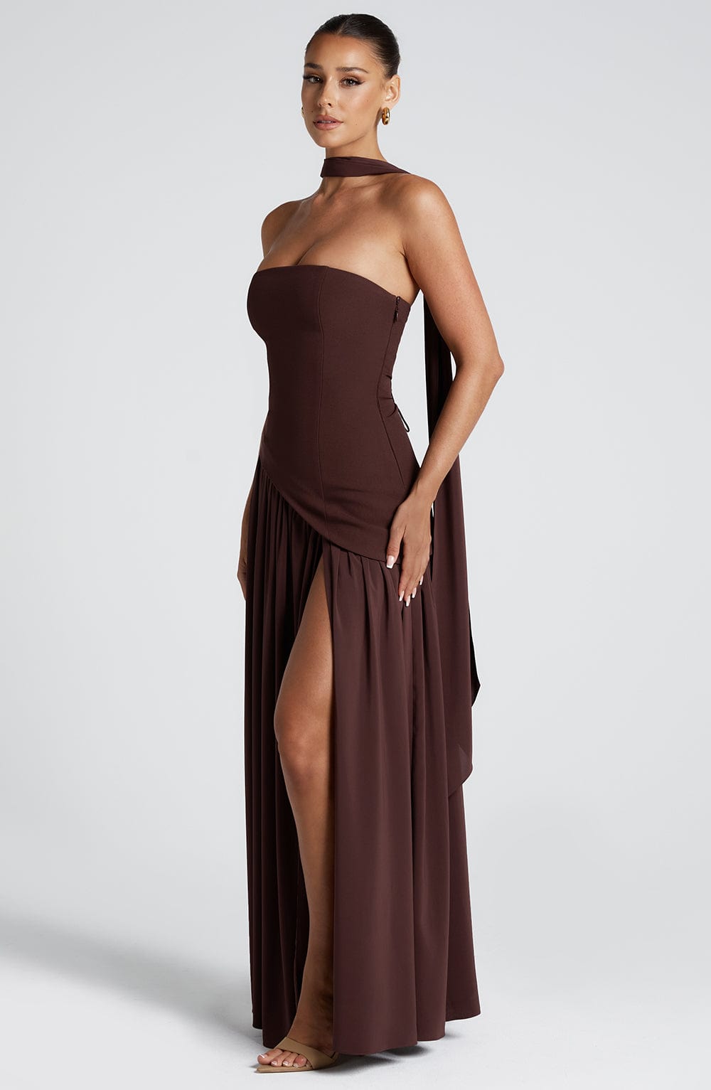 Vestido Longo Sem Alças Elegante