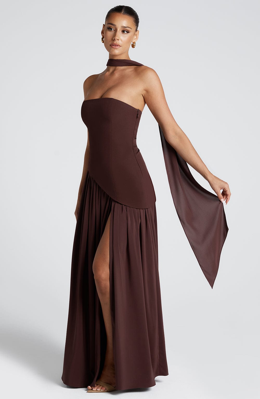 Vestido Longo Sem Alças Elegante