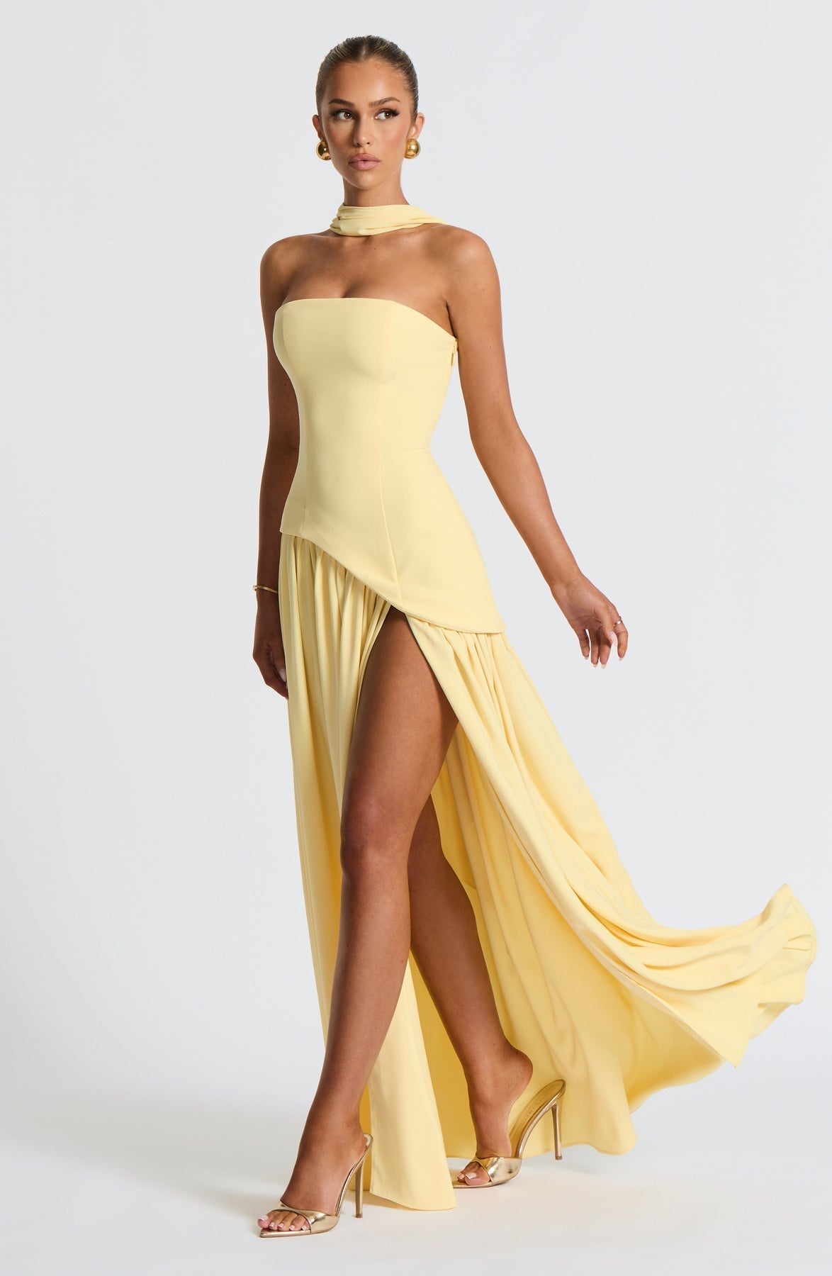 Vestido Longo Sem Alças Elegante