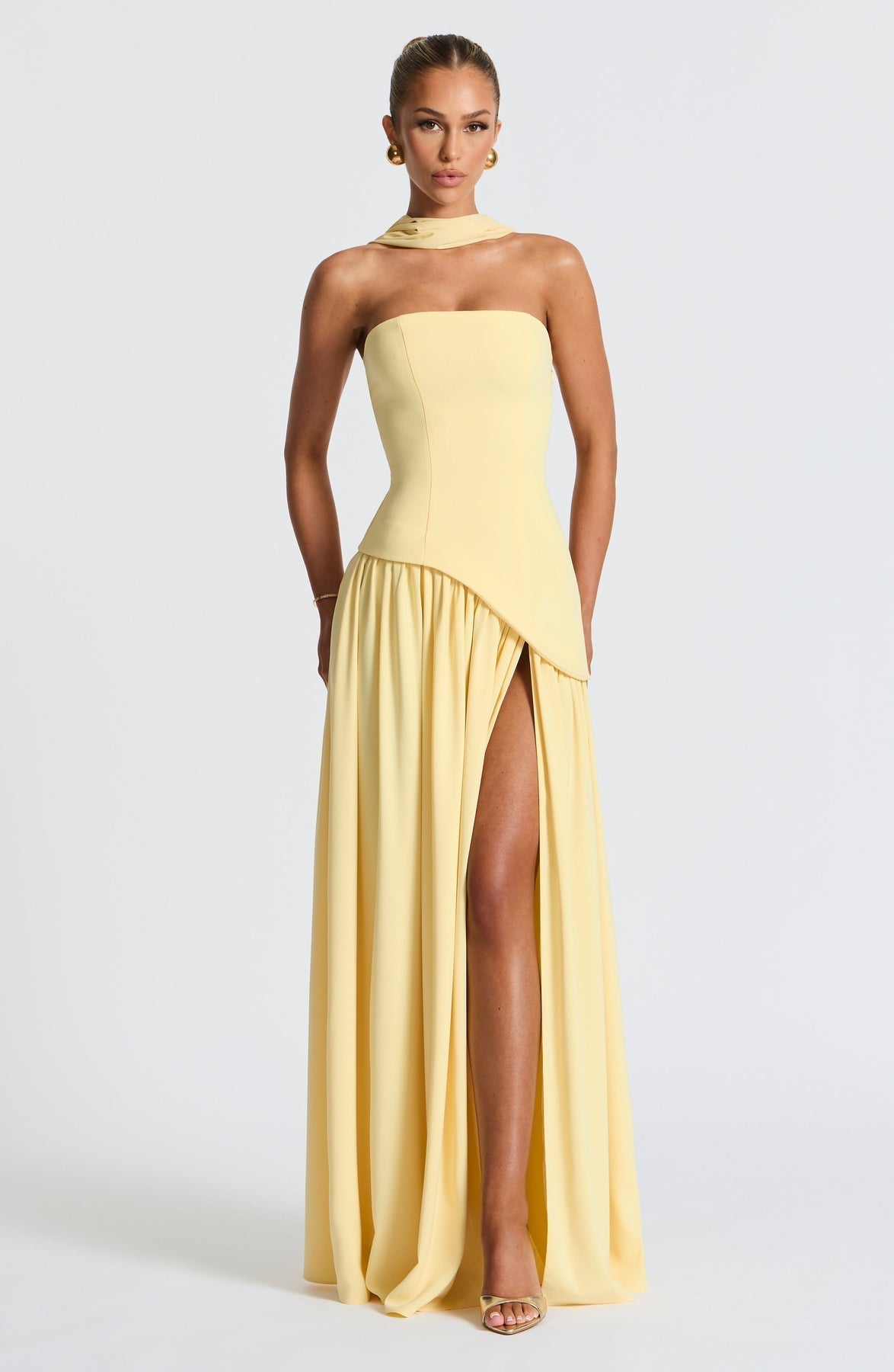 Vestido Longo Sem Alças Elegante