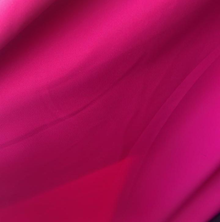 Vestido Longo Sem Alças Elegante