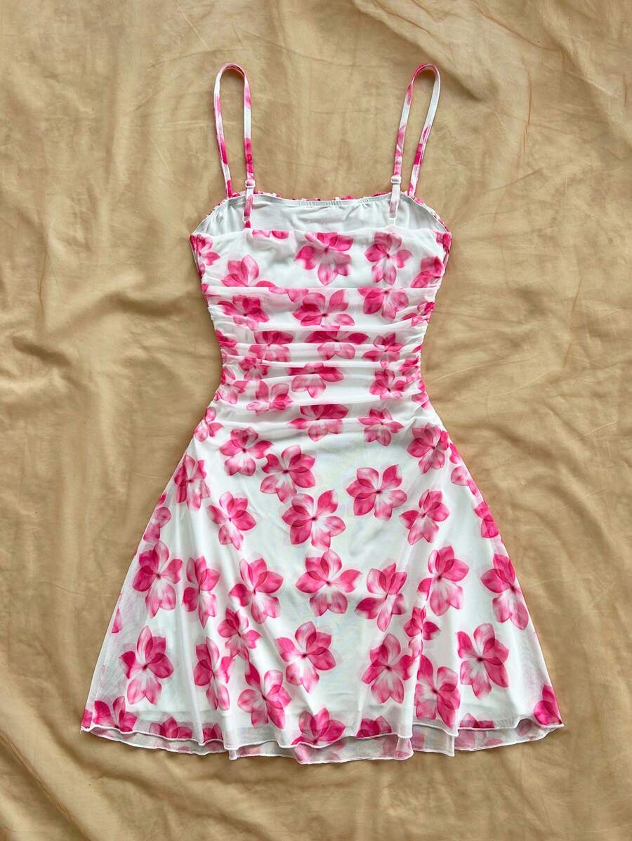 Vestido Mini Feminino Boho em Malha com Estampa Floral Rosa Chiclete