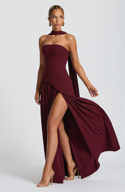 Vestido Longo Sem Alças Elegante