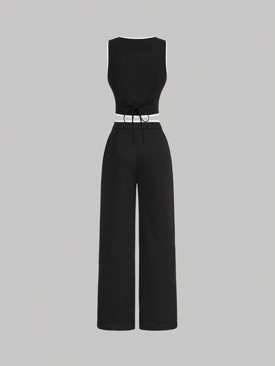 Conjunto Feminino Elegante com Colete Cropped e Calça Preto