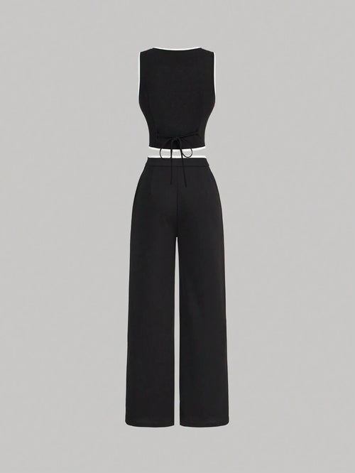 Conjunto Feminino Elegante com Colete Cropped e Calça Preto
