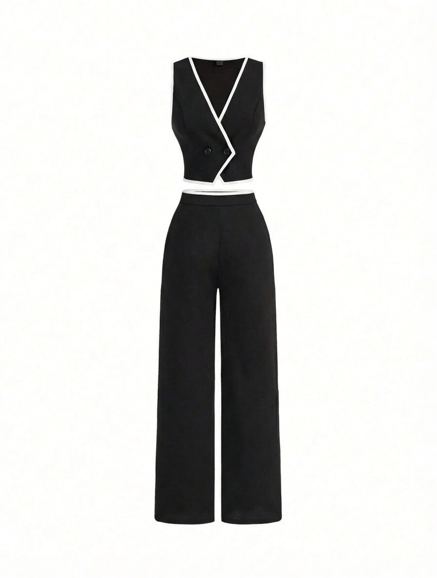 Conjunto Feminino Elegante com Colete Cropped e Calça Preto
