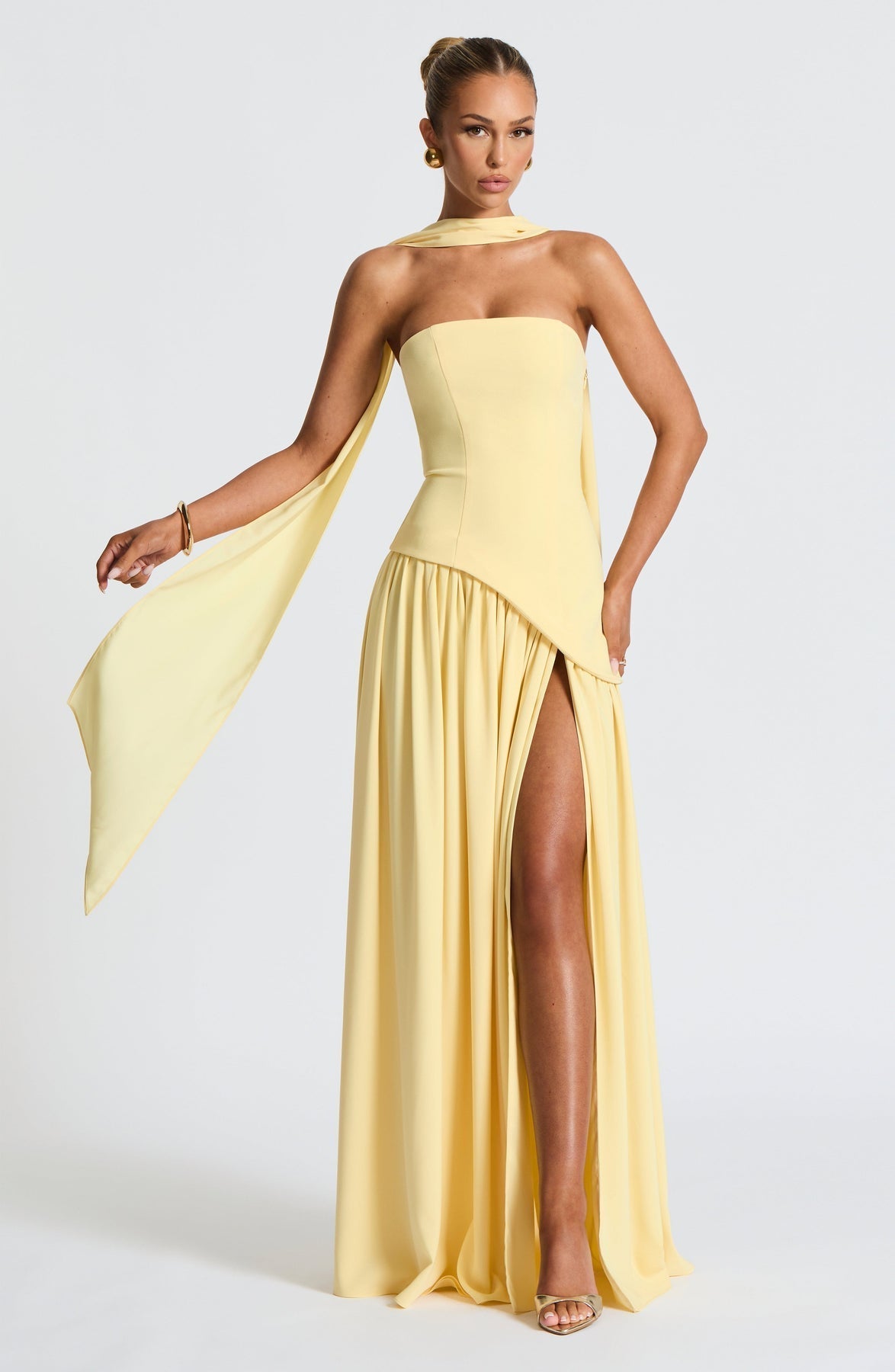 Vestido Longo Sem Alças Elegante