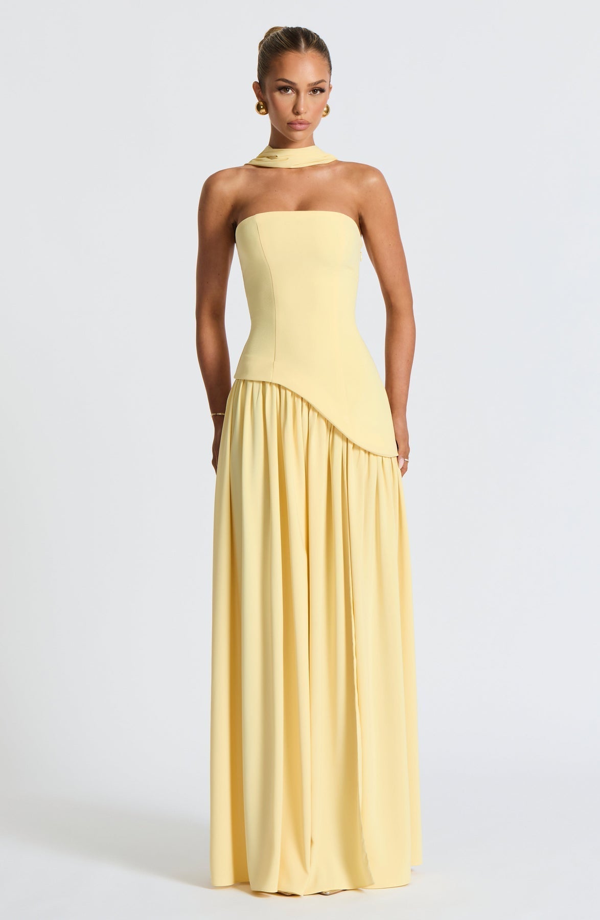 Vestido Longo Sem Alças Elegante