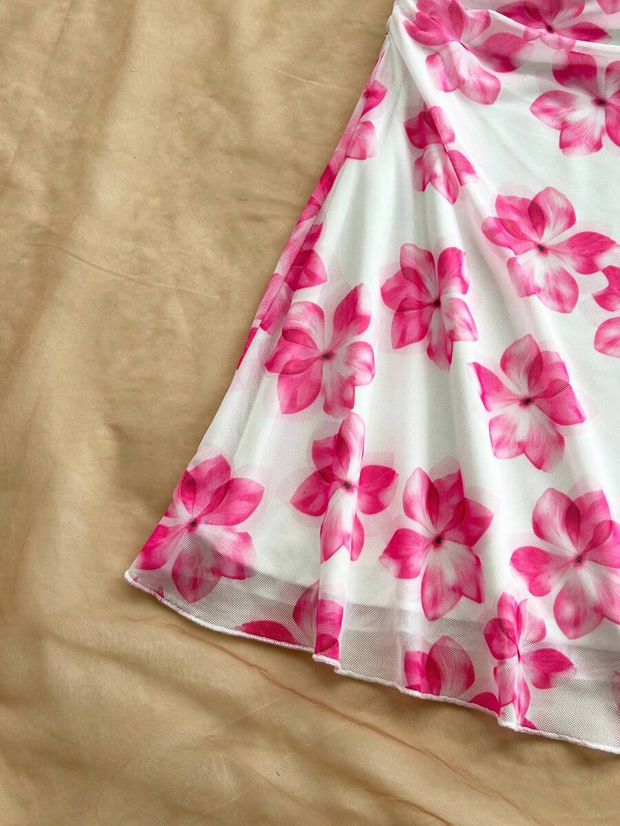 Vestido Mini Feminino Boho em Malha com Estampa Floral Rosa Chiclete