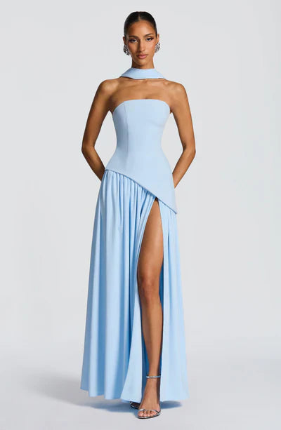 Vestido Longo Sem Alças Elegante