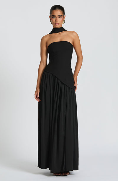 Vestido Longo Sem Alças Elegante