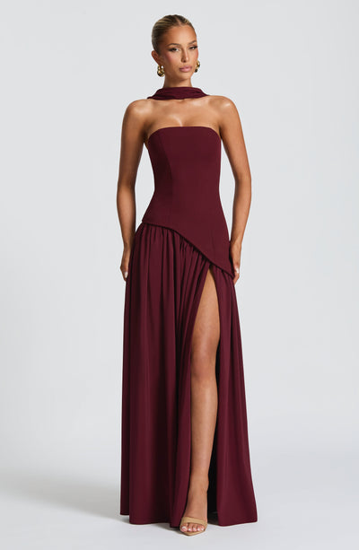 Vestido Longo Sem Alças Elegante