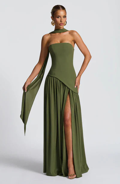 Vestido Longo Sem Alças Elegante