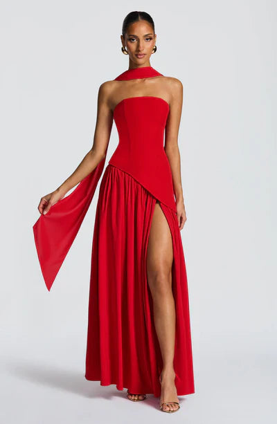 Vestido Longo Sem Alças Elegante
