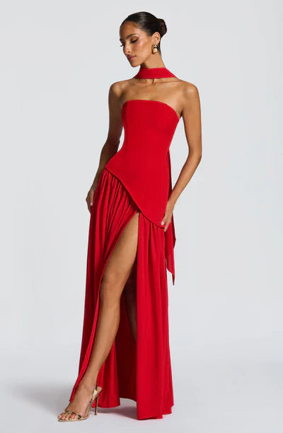 Vestido Longo Sem Alças Elegante