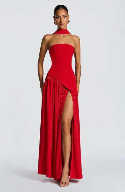 Vestido Longo Sem Alças Elegante