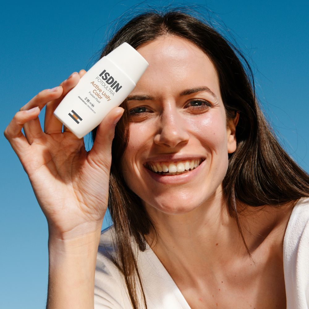 ISDIN Clareador Facial Foto Ultra Active Unify Color FPS 99 - 50ml — imagem 3 | Farmácia Resyla