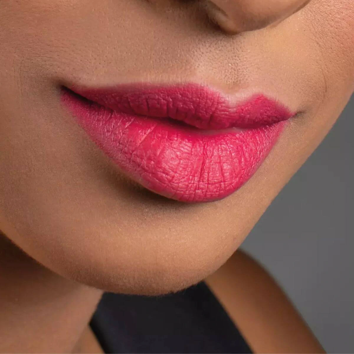 BATOM CREMOSO KV MAKEUP VELVET CREAM ABSOLUT ROSE 3,7G — imagem 4 | Farmácia Resyla