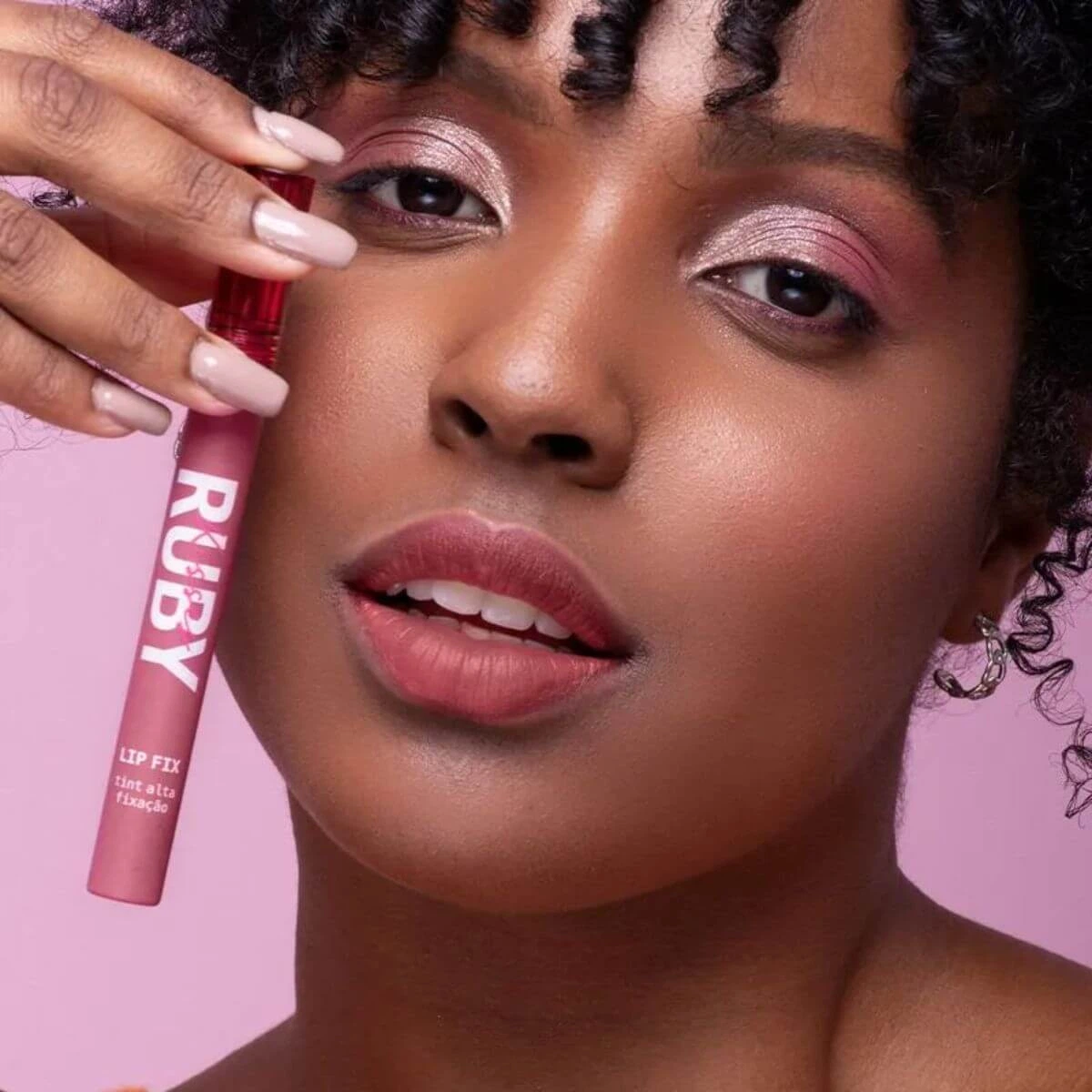 LIP TINT RUBY KISSES GETTING READY — imagem 3 | Farmácia Resyla