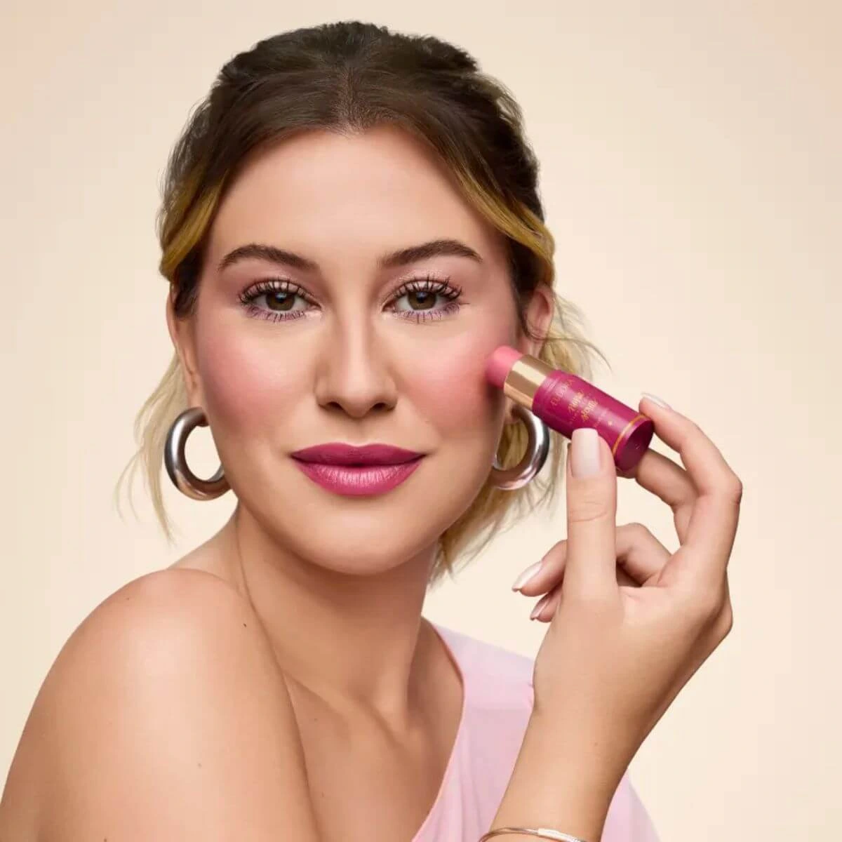BLUSH STICK DAILY NIINA SECRETS COR MALVA — imagem 5 | Farmácia Resyla